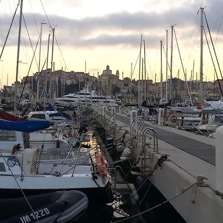 アパート Classic Porto Maurizio インペリア