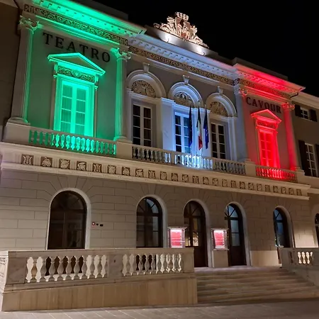 Classic Porto Maurizio アパート