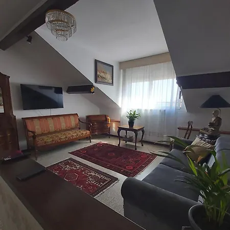Classic Porto Maurizio Apartment